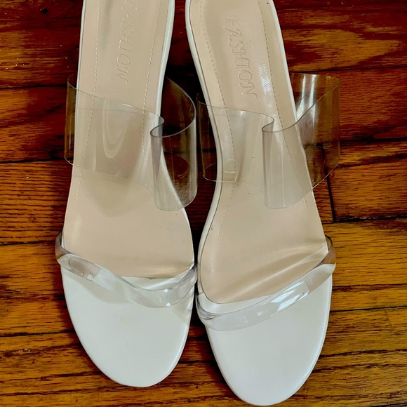 Pumps - Picture 1 of 4